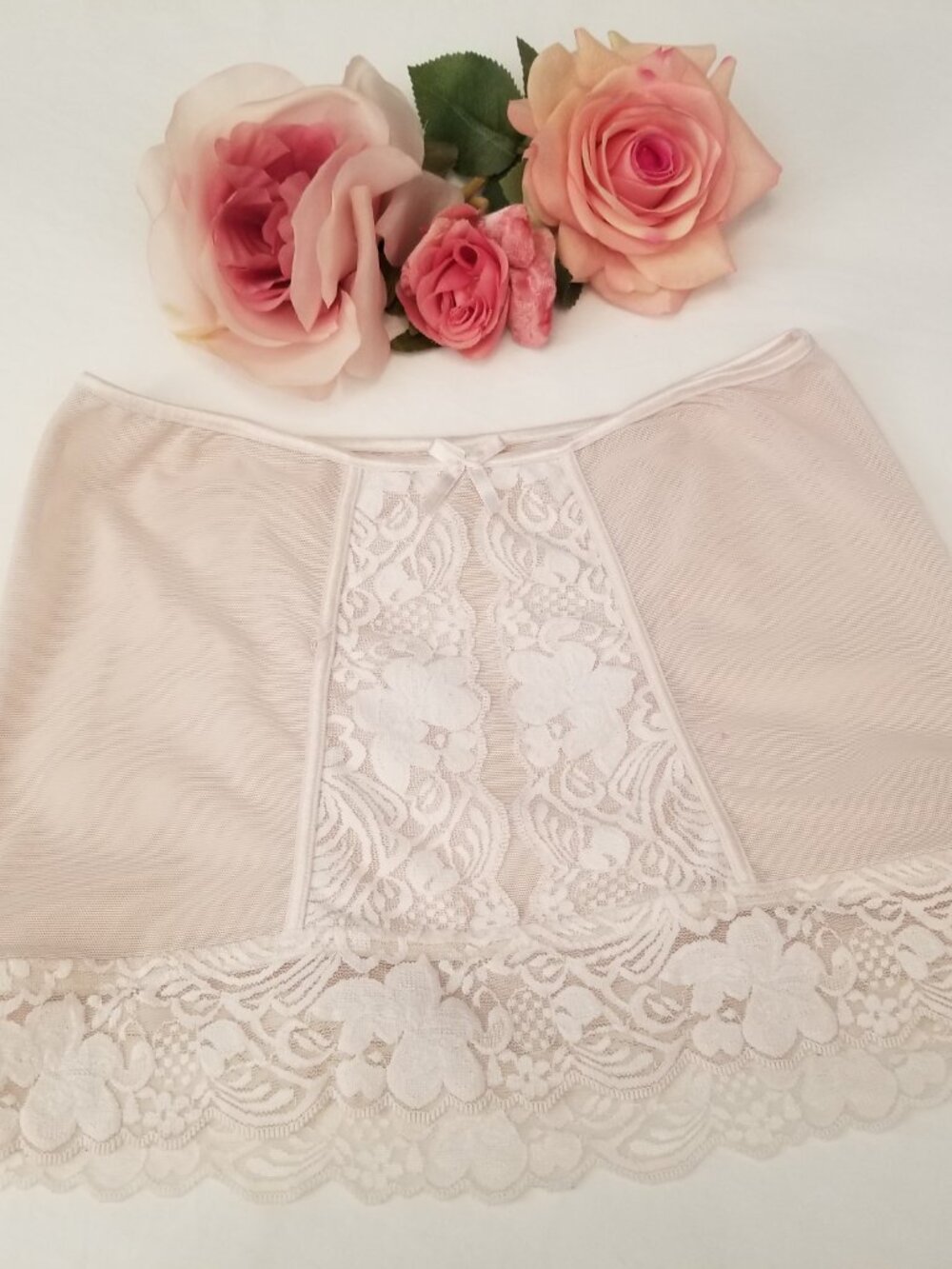 Vintage 1960's Feminine Pale Pink Lace Garter Skirt * Open Bottom Girdle